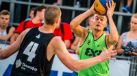 Mārtiņš Šteinbergs dažādu komandu sastāvos šovasar uzvarēja trijos "Quest" posmos, bet finālturnīrā kopā ar Robertu Pāži un Kristapu Jurjānu pārstāvēs "Pilnīgu ģitāru".
Publicitātes foto