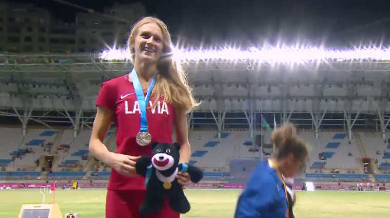 Gunta Latiševa-Čudare ar universiādes sudrabu
Foto: FISU