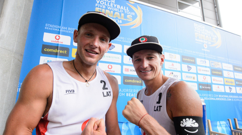 Edgars Točs un Mārtiņš Pļaviņš. Foto: FIVB