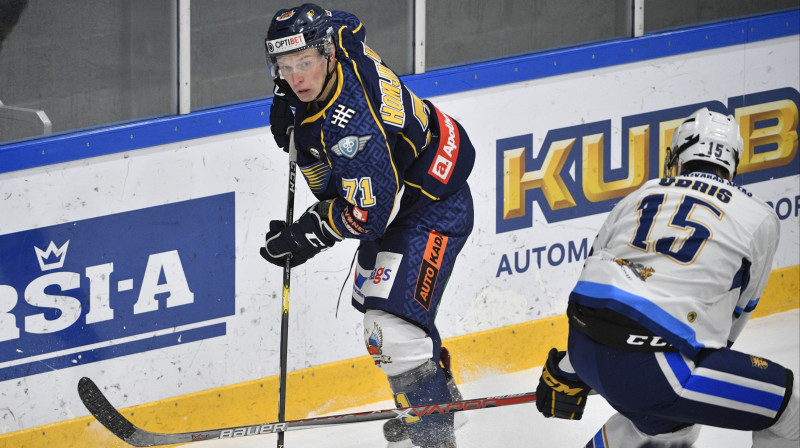 Edgars Homjakovs. Foto: Romāns Kokšarovs/f64