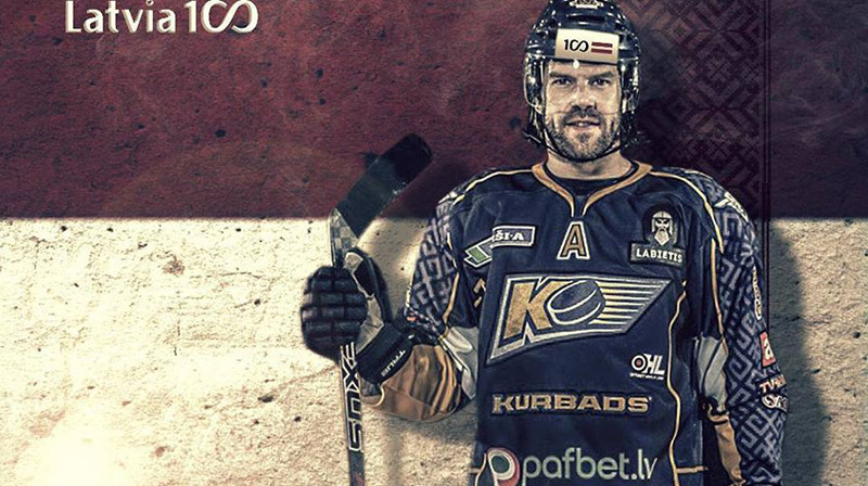Jānis Sprukts Latvijas hokeja čempionvienības apsveikumā
