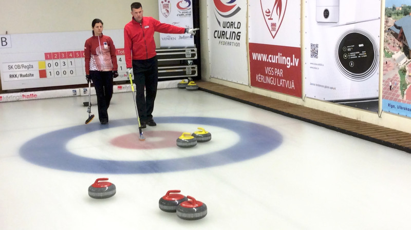 Jeļena Rudzīte, Ansis Regža
Latvijas jaukto kērlinga komandu čempionāta 2019 dalībnieki