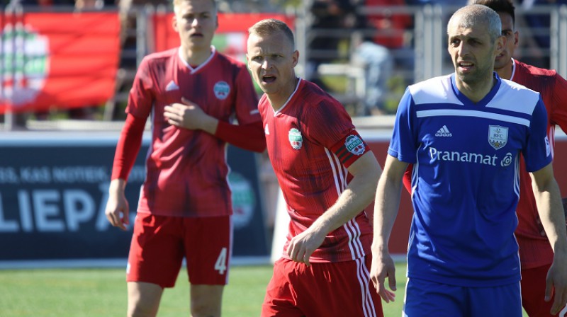 Vugars Askerovs (pa labi) Liepājā. Foto: Ģirts Gertsons (liepajniekiem.lv)