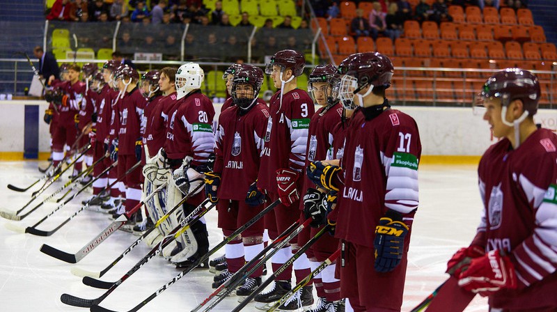 Latvijas U-20 izlase. Foto: LHF.lv