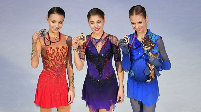 Anna Ščerbakova, Aļona Kostorna, Aleksandra Trusova. Foto: Vladimirs Pesņa, rsport.ria.ru