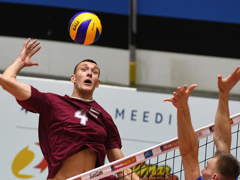 Toms Švāns
Foto: Romāns Kokšarovs, Sporta Avīze, f64