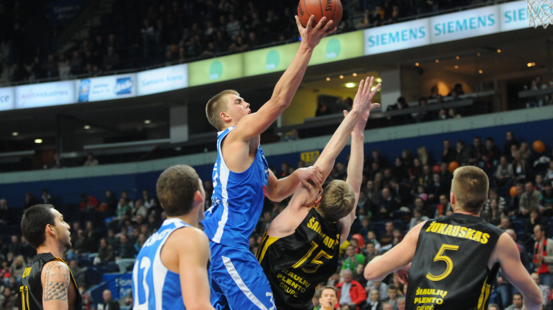 ''Ventspils'' ar "Šiauliai'' rīt varēs spēlēt atkal