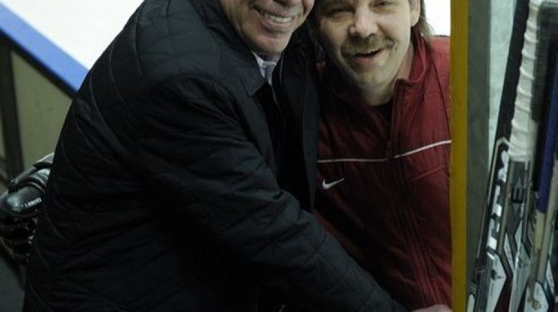 Var kopā būt Lipmans ar Znaroku, Lindstrēmu vai Beresņevu, revolūcijai ar to vien nepietiek.
Foto: Romāns Kokšarovs, ''Sporta Avīze''.
