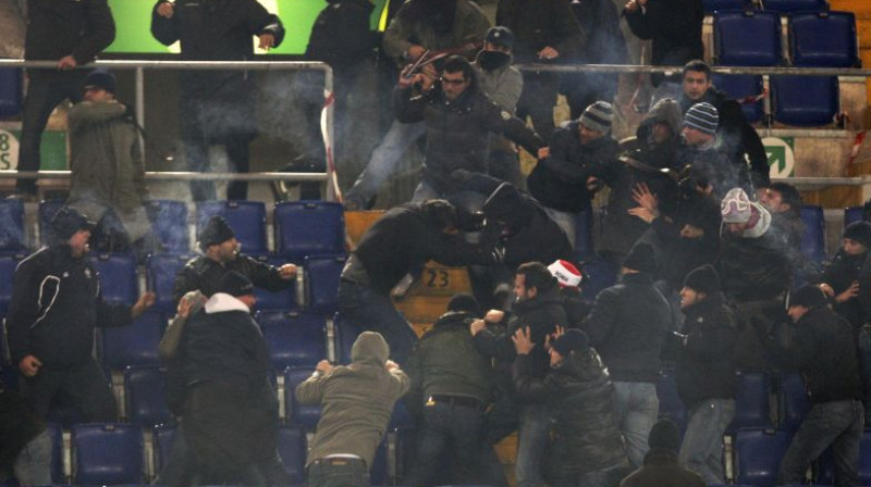 Fanu nekārtības Romas derbija laikā
Foto: digitale/Scanpix