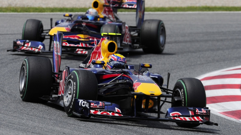 "Red Bull" piloti Marks Vēbers un Sebastians Fetels
Foto: AP/Scanpix