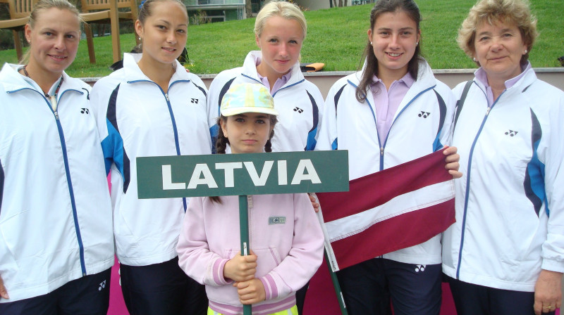 Latvijas komanda Federācijas kausa izcīņā 2009. gadā
Foto: Ieva Matroze