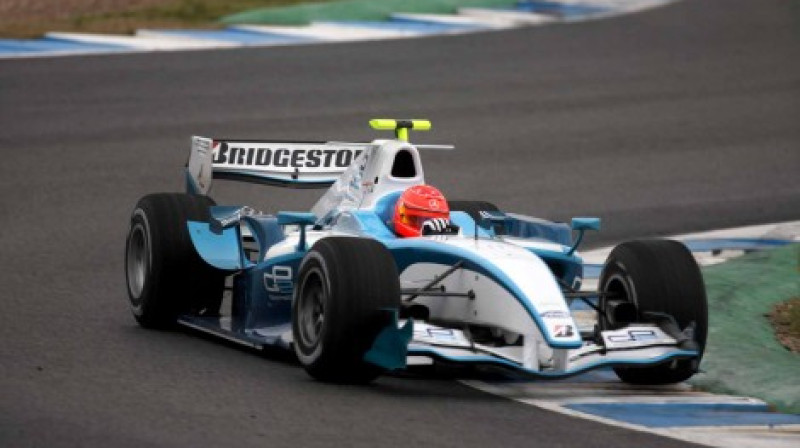 Mihaels Šūmahers testē GP2 formulu
Foto: www.formula.com