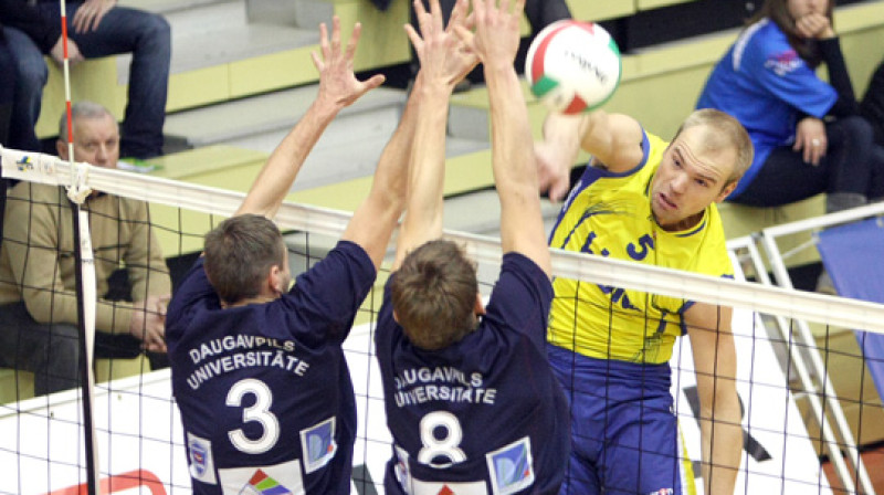 Andrejs Jamrovskis šodien prata apspēlēt daugavpiliešu veidoto bloku
Foto: Renārs Buivids