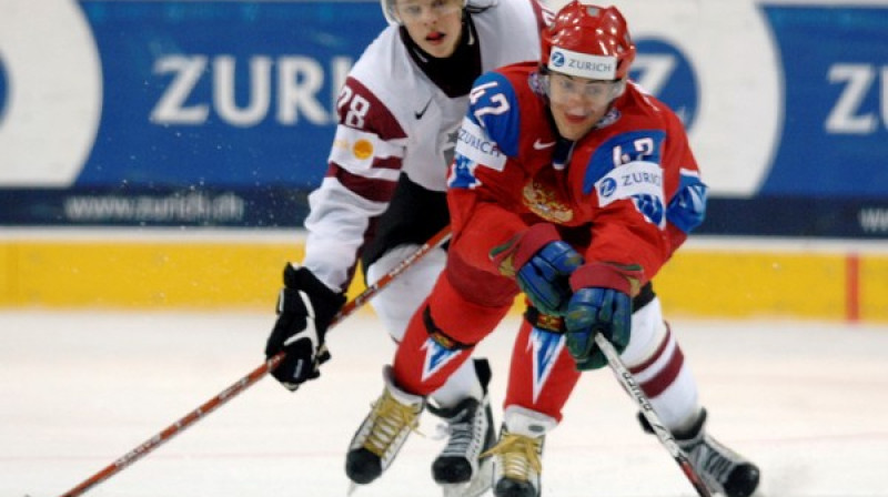 Roberts Jekimovs Latvijas izlases sastāvā pasaules čempionāta mačā pret Krieviju
Foto: Romāns Kokšarovs, Sporta Avīze, f64