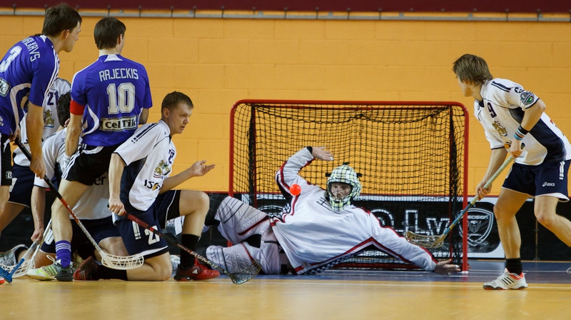 Izšķiroša nozīme Latvijas komandu panākumos būs sekmīgai vārtsargu spēlei

Foto: Mārtiņš Šults, www.floorball.lv