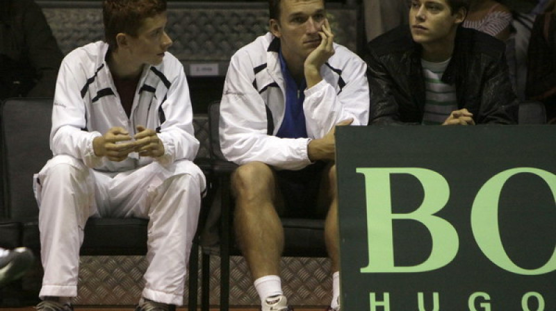 Artūram Kazijevs, Deniss Pavlovs un Kārlis Lejnieks
Foto: Romāns Kokšarovs, Sporta Avīze, F64.