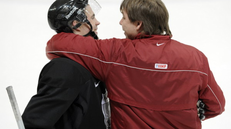 Miķelis Rēdlihs un Oļegs Znaroks
Foto: Romāns Kokšarovs, Sporta Avīze/F64.