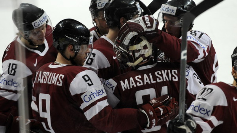 Latvijas izlases hokejisti
Foto: Romāns Kokšarovs, Sporta Avīze, f64