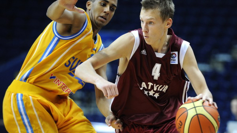 Kaspars Vecvagars(ar bumbu).
Foto: Romāns Kokšarovs, Sporta Avīze/f64.