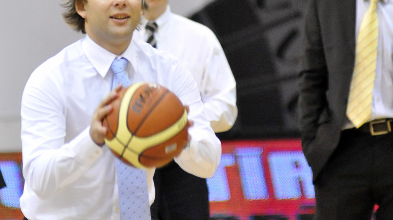 Iespējams, ka šajā finālsērijā kādam būs pa spēkam labot Edmunda Valeiko 1995. gadā sasniegto rekordu.

Foto: Romualds Vambuts, eSports.lv, Ventspilī