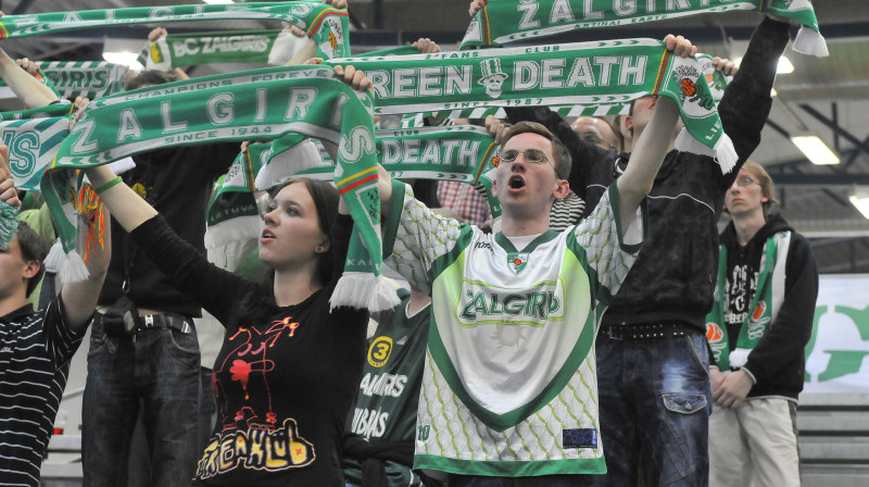 "Žalgiris" fani
Foto: Romualds Vambuts, eSports.lv