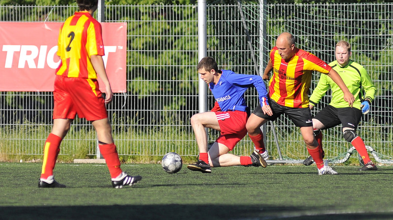 "Darba Rezerves" un "Ķengarags" kā vienīgās C grupas komandas turpinās "play off" cīņas.
Foto: Romualds Vambuts, eSports.lv