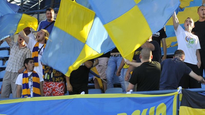 Romāns Grigorčuks pēcmača komentāru sāka ar pateicību līdzjutējiem.
Foto: Romualds Vambuts, eSports.lv