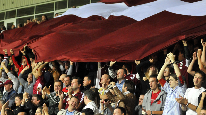 Latvijas futbola izlases atbalstītāji
Foto: Romualds Vambuts, sportacentrs.com