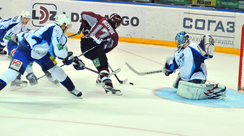 Aleksandrs Ņiživijs gūst trešos vārtus
Foto: Romualds Vambuts, Sportacentrs.com