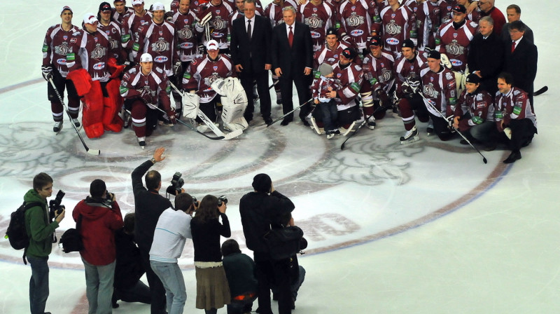 Komanda, ko akcionāri gatavi arī pārdot...

Foto: Romualds Vambuts, Sportacentrs.com