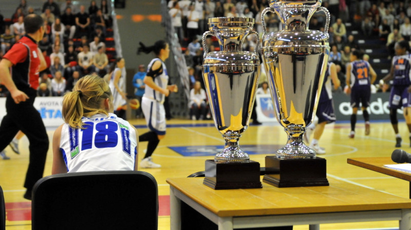 Kausi, ko pasniegs pirmās un otrās vietas ieguvējām
Foto: Romualds Vambuts, Sportacentrs.com