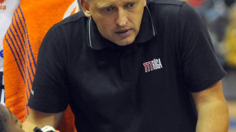 BJBS Rīga/Rīdzene un treneris Aigars Nerips: cīņa par kārtējo Swedbank LJBL čempionu titulu.
Foto: Romualds Vambuts, Sportacentrs.com