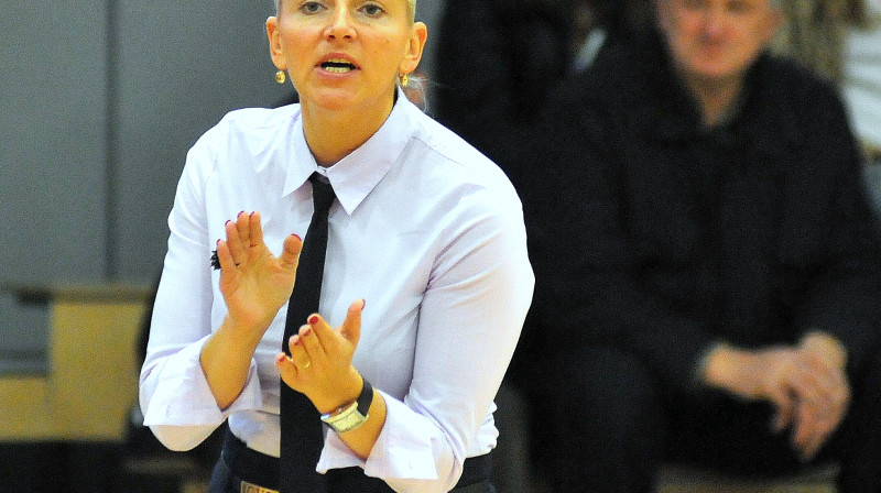 Ilze Ose-Hlebovicka - JSBL rezultatīvākā spēlētāja debitējusi LSBL SK "Cēsis" galvenās treneres amatā
Foto: Romualds Vambuts, Sportacentrs.com