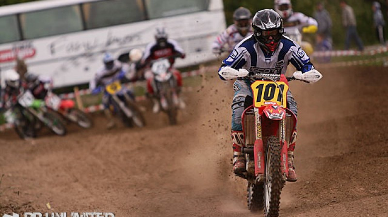 Superkauss motokrosā - Aizpute; Fotoreportāža no Superkausa izcīņas motokrosā otrā posma Aizputē.
Foto: RR Unlimited Fotoserviss
www.rrunlimited.lv