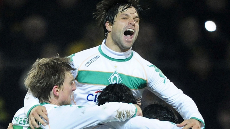 ''Werder'' futbolisti priecājas par uzvaras vārtiem
Foto: AFP