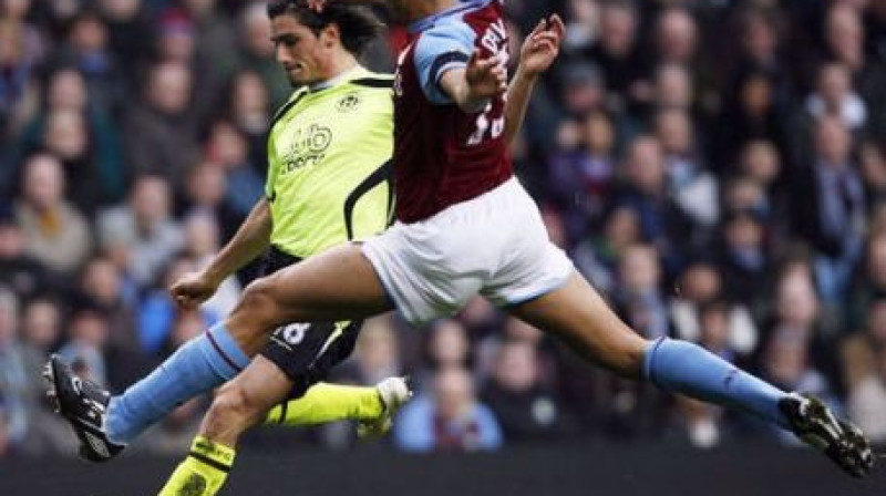 Spēles epizode no "Aston Villa" - "Wigan" mača
Foto: AFP