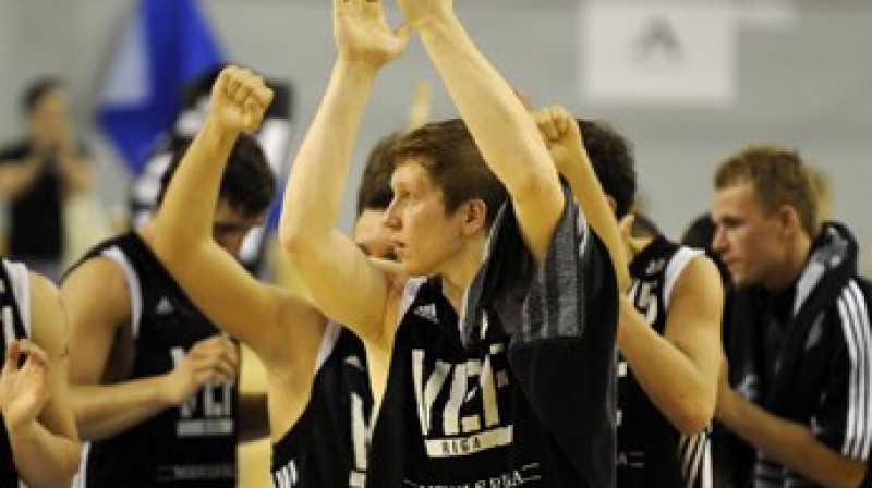 Jevgēņijs Koļesņikovs pēc uzvaras
Foto: Romāns Kokšarovs, Sporta Avīze, f64