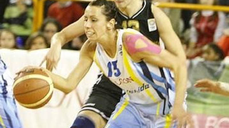 Gunta Baško otrdien palīdzēja "Avenida" uzvarēt ar rezultātu 85:63
Foto: www.fibaeurope.com