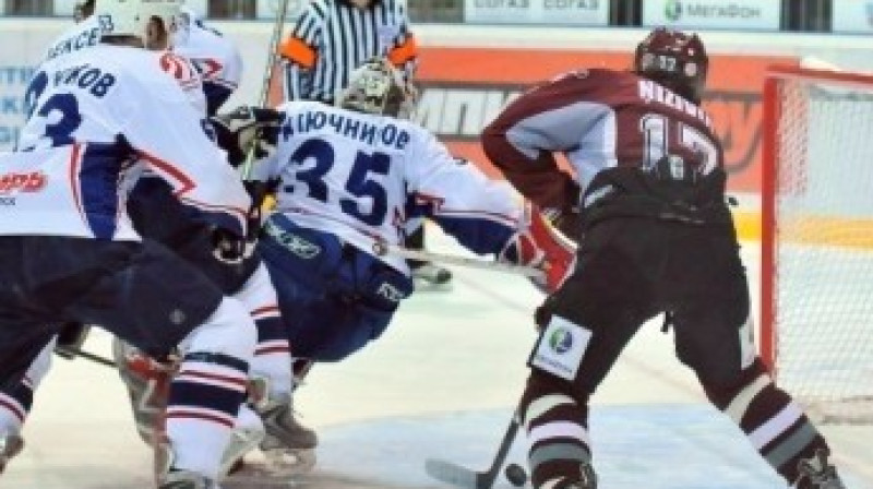 Aleksandrs Ņiživijs gūst otros vārtus "Dinamo" kluba labā
Foto: Romualds Vambuts, eSports.lv