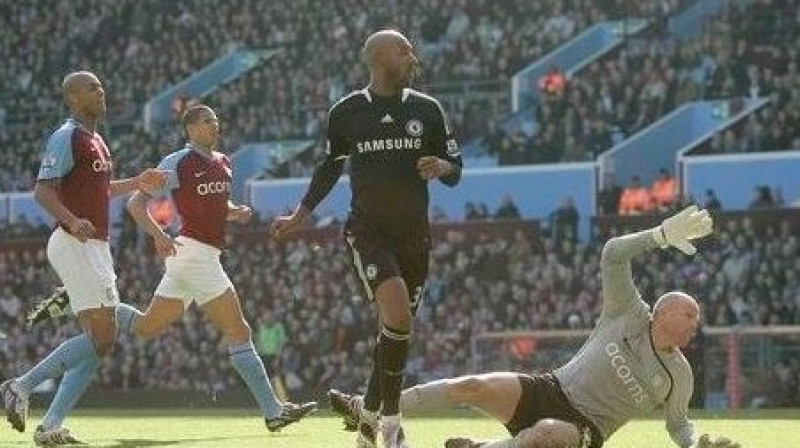 Nikolā Anelka gūst vārtus
Foto: Professional Sport