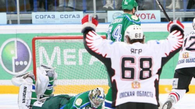 Jaromirs Jāgrs arī šoreiz varēja gavilēt
Foto: ITAR-TASS