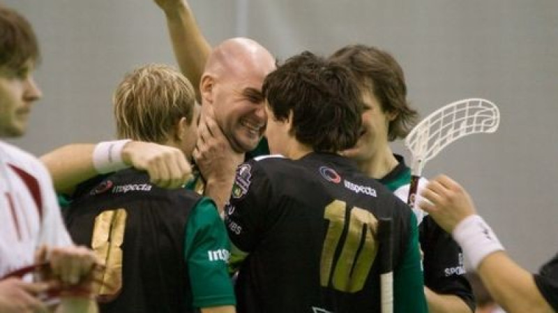"RTU-INSPECTA" spēlētāji priecājas
Foto: Mārtiņš Šults