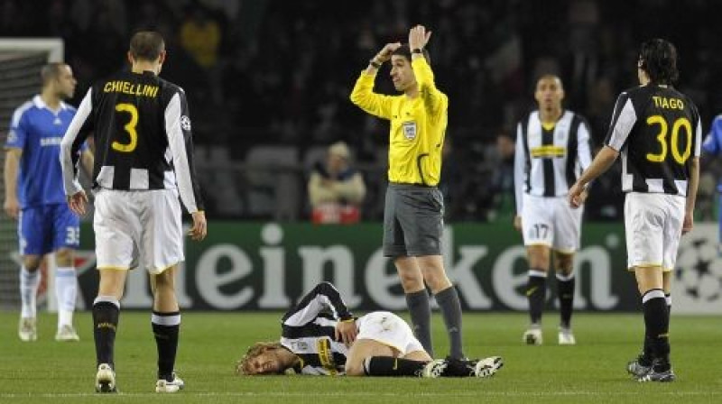 Pāvels Nedveds tikko guvis savainojumu
Foto: digitale