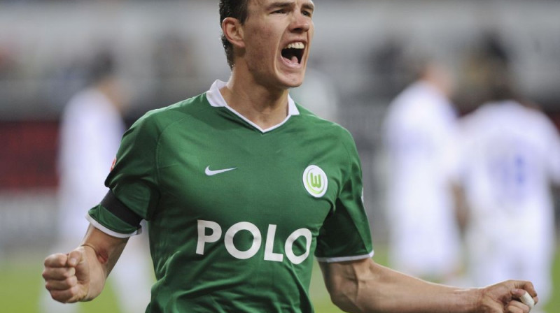 "Wolfsburg" labā vienus vārtus guva Edins Dzeko
Foto: AP