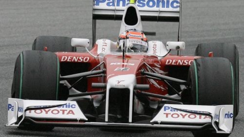 "Toyota" tomēr paliks F-1
Foto: AFP