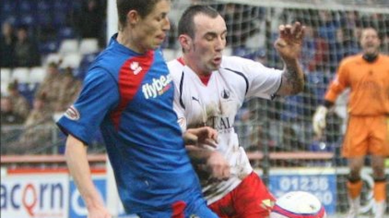 Pāvels Mihadjuks (pa kreisi) darbībā
Foto: www.caleyjags.com