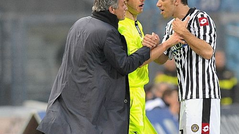 Žozē Mourinjo un Fabio Kvaljarella
Foto: digitale