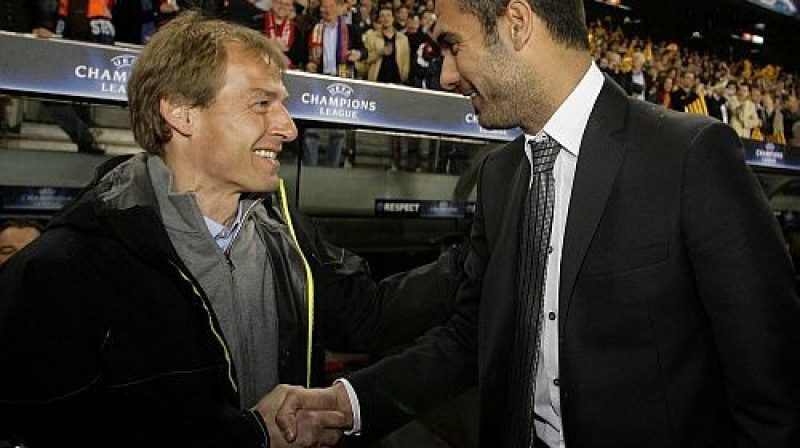 Jirgens Klinsmans un Pepe Gvardiola
Foto: AFP