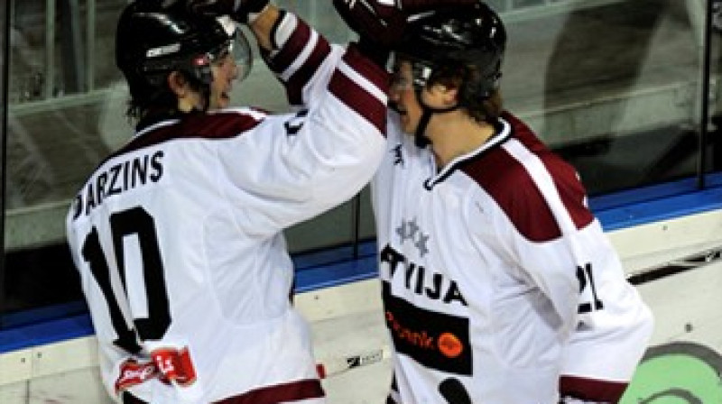 Lauris Dārziņš un Armands Bērziņš šodien nebūs vienā maiņā
Foto: Romāns Kokšarovs, Sporta Avīze, f64