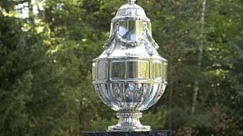 Nīderlandes kausa izcīņas galvenā trofeja
Foto: AP/Scanpix